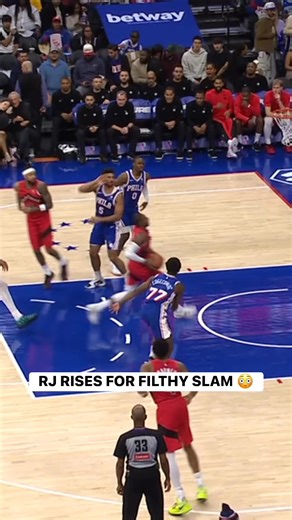 348K views · 1.6K reactions | RJ Barrett gets the feed cutting to the basket and throws down the MEAN slam!  TOR-PHI • LIVE on NBA League Pass ➡️ https://www.nba.com/how-to-watch-game-redirect/0022500258?partnerRef=NBA&platform=Facebook&surface=Post | NBA | Facebook