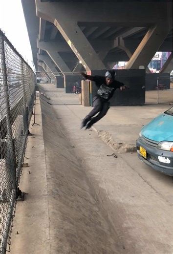Another angle of the jump #inlineskating #skating #streetskating