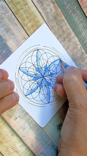 A Flower Hidden Inside Geometry ✨ #shorts #floweroflife #art