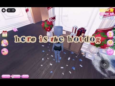 Showing yall how to get hot dog and cupcake in dti