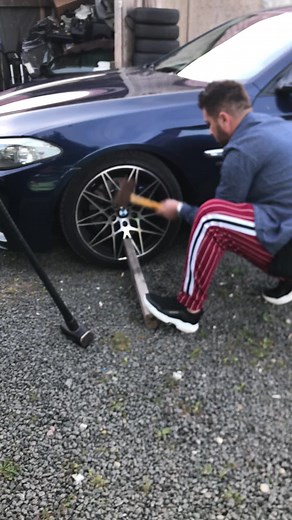 How to Change a Car Tire Step-by-Step