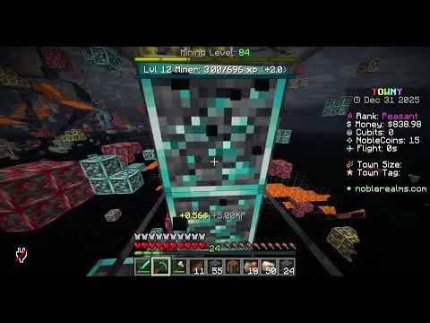 I'm xraying in one of Minecraft's biggest Server😱