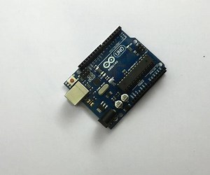 Arduino Based Solar PV Energy Meter With Xively Connectivity ( Can Be Monitored on Android or IPhone )