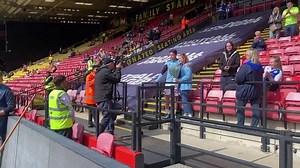Before our warm up, captain Lewis Travis presented flowers to the sister of lifetime #Rovers supporter and colleague Matt Sillitoe, who tragically lost his life earlier this week. Supporters are encouraged to join in with a minutes applause in the 30th minute. #Rovers 🔵⚪️ | Blackburn Rovers