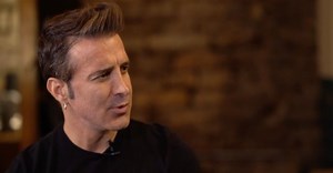 Creed Frontman Scott Stapp Shares Journey through Faith, Family, and Music - Video