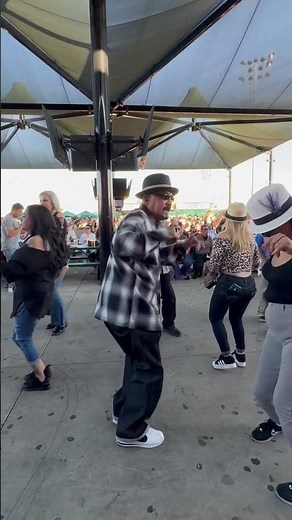 #dance cholo culture At Santa Fe Springs That’s right 😎👊