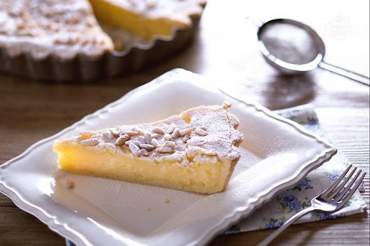 Torta della nonna (Grandma's custard pie)