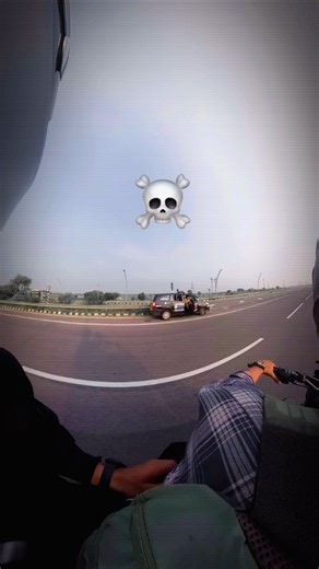 THE SUPER RIDER on Instagram: "Bike Rider Power 💪😁 . . . . . . #rider #biker #viralvideos #viral #trending"