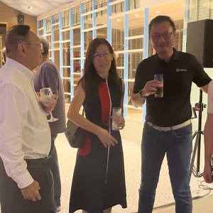 Our Chairman, Mr. Ronald Goh, was honoured with the inaugural 𝐒𝐩𝐞𝐜𝐢𝐚𝐥 𝐋𝐢𝐟𝐞𝐭𝐢𝐦𝐞 𝐀𝐜𝐡𝐢𝐞𝐯𝐞𝐦𝐞𝐧𝐭 𝐀𝐒𝐄𝐀𝐍 𝐀𝐰𝐚𝐫𝐝 at Pro AVL Asia Magazine Connect! 🏆 This prestigious recognition celebrates Mr. Goh's extraordinary contributions and his transformative impact on Singapore’s AV industry. Mr. Goh's visionary leadership and unwavering dedication are the driving forces behind the success of E&E Group of Companies. Congratulations, Mr. Goh, on this well-deserved honour! 🌟 #EN