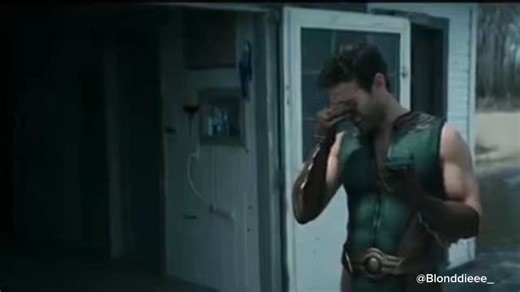 The one time we could’ve gotten underwater scenes with The Deep and they completely wasted it.is he now scared of water??Lord of the Seven Seas my foot!
