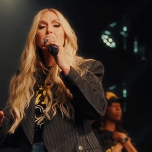 Martha Munizzi on Reels