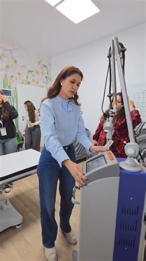 @tacssyd @kezacliniquecraiova @dekalaser_official @medicalesteticline #workshop #laser #kezaclinique #kezacliniquecraiova #laserco2 #redtouch #co2 #riduri #riduriochi #skinhealth #skingoals #skincaretips #skintreatment #colagen #cicatrici #cicatriciacnee | Dr. Alexandra Chirea Bocîrnea - medic primar dermatolog