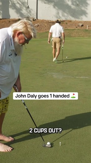 John Daly with one hand is still better than most of us with two 😦 #johndaly #pga #golf