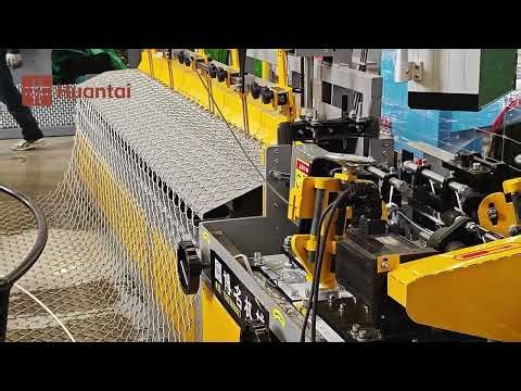 Display of the production and weaving process of chain link fence