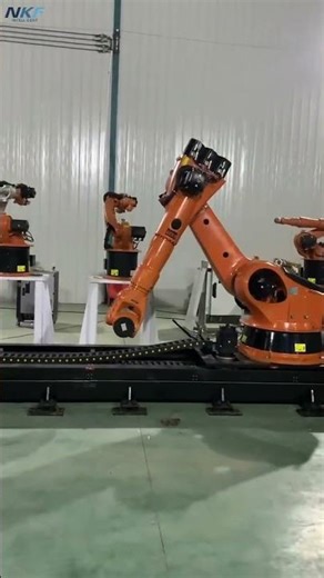 Our 2T load-bearing linear rail, with a KUKA robot and is currently undergoing joint testing.