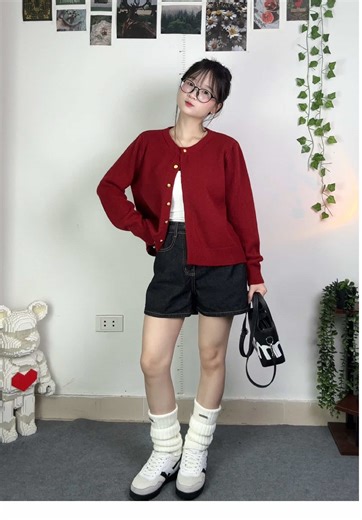 Stylish Cardigan Outfits for Tet 2026