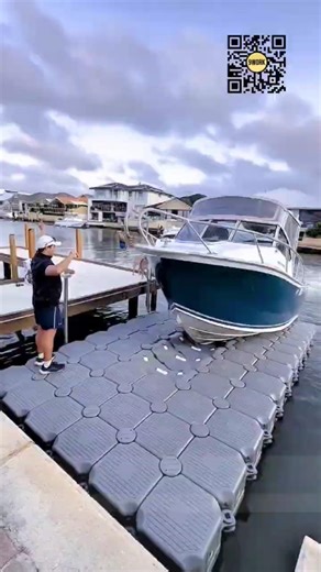 Smart Floating Dock Boat Lift System for Easy Waterfront Parking #9work