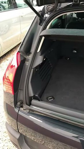 Peugeot 3008 - Open the Trunk