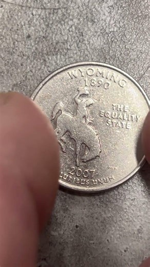 2007 D WYOMING QUARTER - DENVER MINT - 91.67% COPPER & 8.33% NICKEL