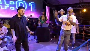 #TBT de mi visita a Cuba improvisando junto al poeta Emiliano Sardiñas en El Choque de Improvisadores. Ocho minutos que resumen el sueño de toda una vida ✌🏾 #Lokillo #Improvisación | Lokillo Florez