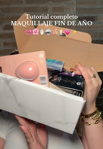 Tutorial completo de mi maquillaje de fin de año @flowtins_ 💗🎀🌸🕯️🩰🪩🪞✨ #maquillaje #makeup #maquillajetutorial #maquillaje #findeaño #2025 #makeuptutorials #tutorial #tips #makeup #CapCut