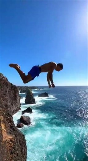Epic Ocean Plunge: The 30-Meter Dive