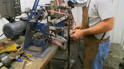 It's the USA vs. France in the first-ever international competition! Two finalists must travel home to forge a Spadroon Sword, but only one country can win. | Forged In Fire