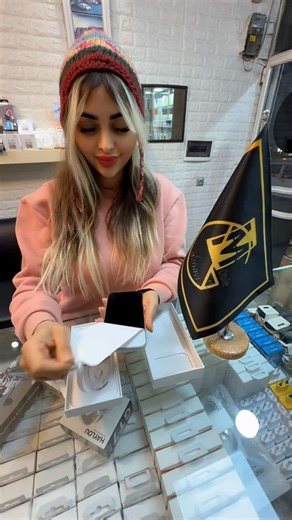 ‎🔱 Mobile Ghaznavi | موبایل غزنوی ارومیه 🔱‎ on Instagram‎: "🔰 خرید یکی از مشتری های خوب و پای ثابت موبایل غزنوی ، سرکار خانوم مهندس شیوا تیغ افکن 📱 iphone 17 Pro max 512G ZAA Note Active Silver 🤍🤍🤍 Seri M رجیسترشده -----------------------------------------مبارکتون باشه خانوم مهندس @mua.shiva @shivaaaati93 ایشون هم خریدهای خودشون رو از سری ۱۱ پرومکس شروع کردن و الان مفتخریم سری۱۷ رو براشون آنباکس میکنیم. ✅ممنون از اعتمادتون به مجموعه ما 🙏🙏🙏 ---------------------------------------------