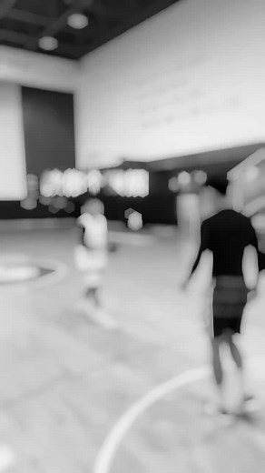 First Curry double-back dribble in history #TrainerHXP #Basketball #SportsEdits