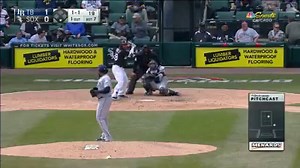 Narvaez reaches third on errors