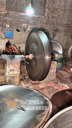 How an Asian Engineer Crafts the World’s Largest Pot Cover | Asian Workers