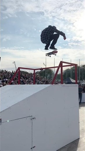 Ryan Decenzo with a MASSIVE FS flip at the 2022 Dime Glory Challenge📍🇨🇦 #skateboarding