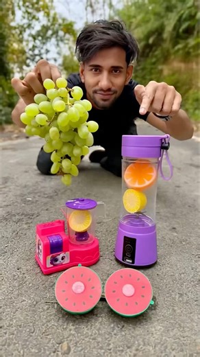 Toys Hand Juicer Machine and USB Rechargeable 2Ta Juicer mixer juice🥤