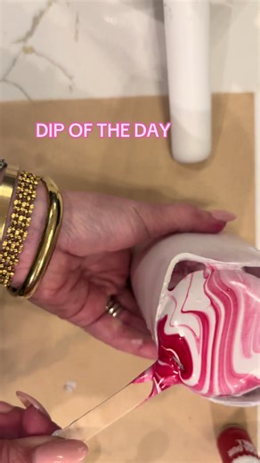 It’s HOT PINK and RASPBERRY today from @Colour Mill 🌈 🍫🍭🍡#fyp #rainbow #cake #smallbusiness #sweettreats