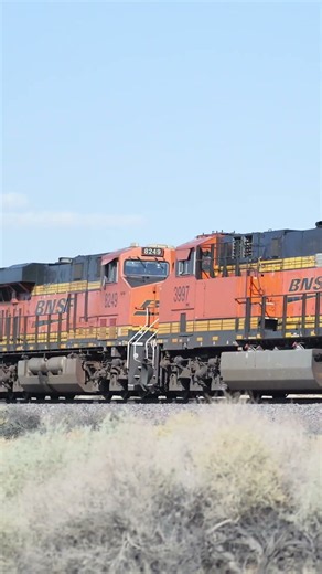 Railfan's Dream: BNSF Freight Train in the Desert #railfan #trains