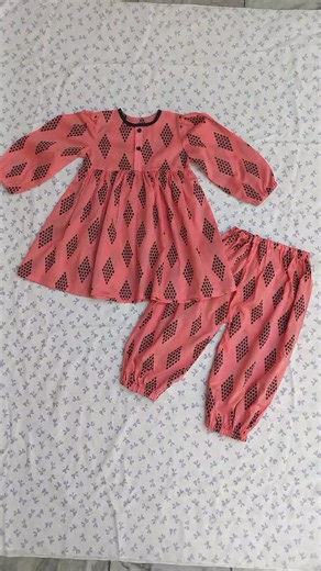 Beautiful Baby Frocks Design Ideas for Newborns and Infants
