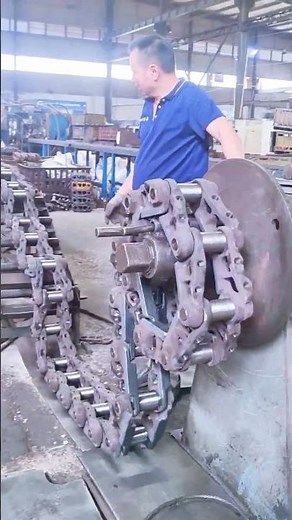 how the machine works to roll large chains quickly #machine #works #roll #chains