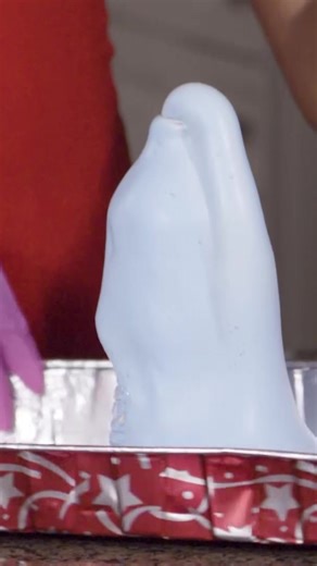 The elephant toothpaste experiment 🐘🪥 brought to you by Jackie Means, #STEM Queen!! #experiment #scienceexperiment #exothermicreaction #elephanttoothpaste
