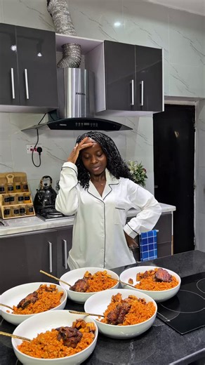 Hair and Jollof Day with my braided Invited braiders over for a home service appointment and immediately entered hostess mode 😂 if you come to my house, chances are you’re leaving with foodLove love my hair Hope you enjoyed this vlog 😌