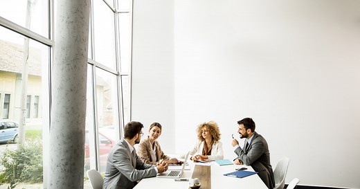 9 Subtle Body Language Habits That Give Off a Bad Vibe