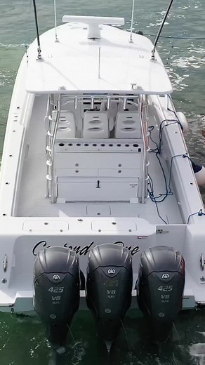 4.3K views · 668 reactions | Bakers Cay, Key Largo—where even paradise fishing requires a boat built right. Because when you’ve worked this hard to get here, your equipment better not let you down. #ContenderBoats #DrivenForWhatsInTheWater #DailyFishing #GoneFishing #BoatLife | Contender Boats Inc. | Facebook