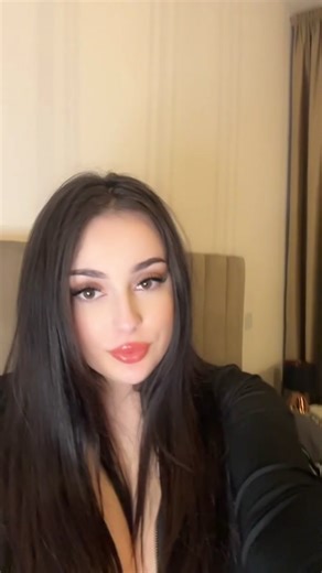 Sarah White (@just1white)’s videos with