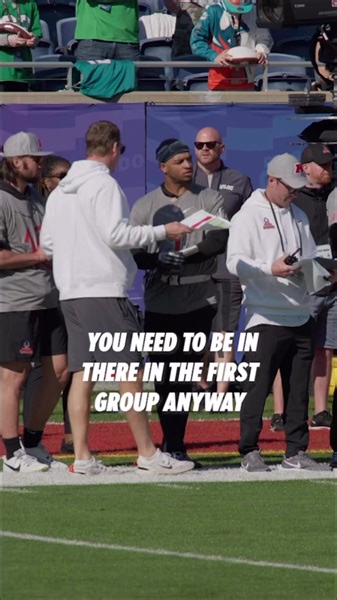 185K views · 2.1K reactions | “FUN ON THREE” 藍 #ProBowlGames practice mic’d up, brought to you by UNO. Watch the Pro Bowl Games on ESPN & ABC tomorrow at 3 pm | Cincinnati Bengals | Facebook