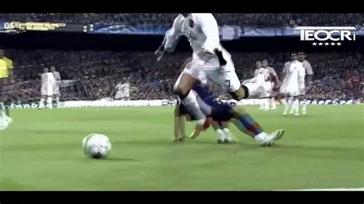 Cristiano_Ronaldo_200708_DribblingSkillsRuns_HD