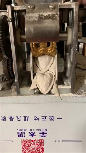 Indian Samosa Dumpling Ravioli Empanada Pelmeni Making Maker Machine Automatic