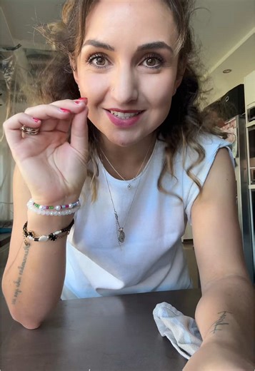 So fühlen sich Kindsbewegungen im Bauch an