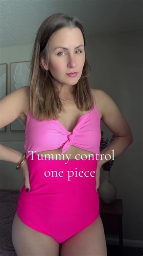 Tummy controls, lifting cups, soft straps. Amazing deal too! #swimsuit #bathingsuit #onepieceswimsuit