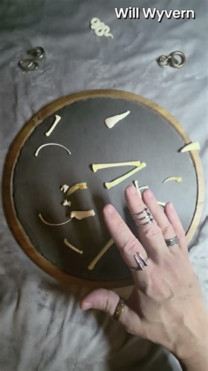 1 minute Bones Reading - Overcome your Fears - #divination #guidance #pagan #advice #witch