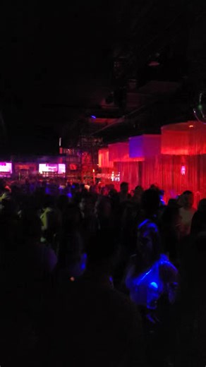 Bam bam bam .... RnB Mixx Party vs Tropicana by Radio ECN au Bar Rouge - Rooftop Bar & Club. 🔥 🔥 🔥 | ECN