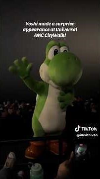 Yoshi made a surprise appearance at Universal Cinema AMC at CityWalk Hollywood (HD)